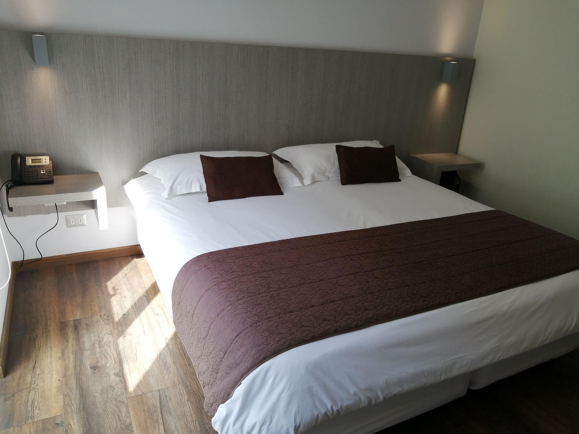 Hotel Elisa Cole Santiago Dış mekan fotoğraf